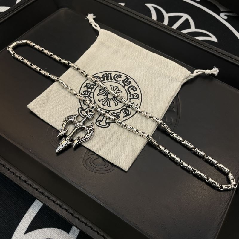 Ch*0me He**ts necklaces